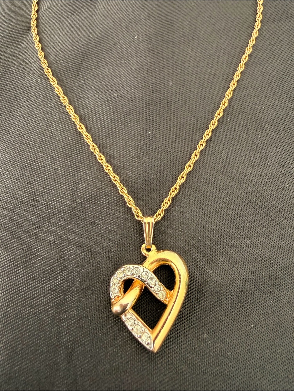 Auth Mario Valentino Heart Pendant Crystal Necklace